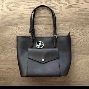 Michael Kors Jetset Saffiano Tote - Black with Charm